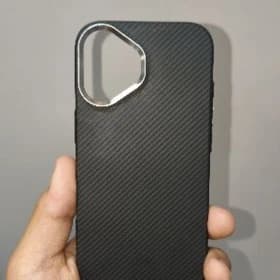 iPhone 16 cehol