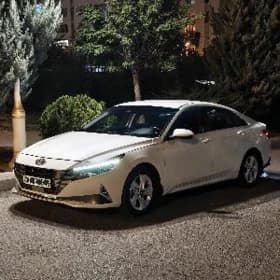 Hyundai Elantra 2021