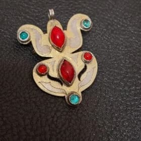 kumus broshka hem klon
