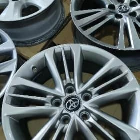 17 camry se disga orginal