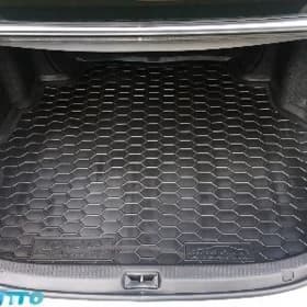 Camry 02-06ý. bagaž rezin kowr