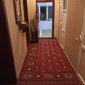 eyesinden arenda komnat