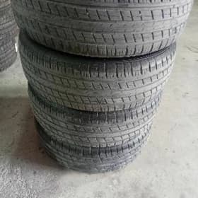 235/65/17/ 4şt
