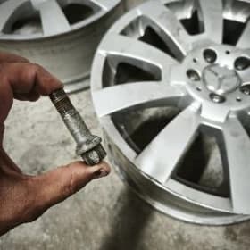 Mercedes Genesis bolt diska 19