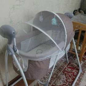 Çaga krowat lülka täzeje