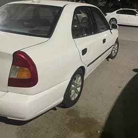Hyundai Accent 2001