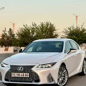 Lexus IS 300 2022