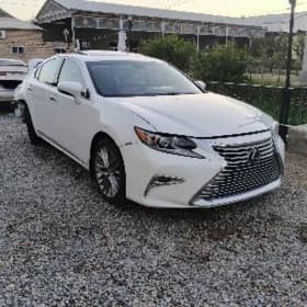 Lexus ES 350 2016
