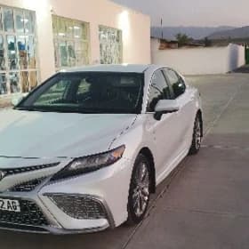 Toyota Camry 2021