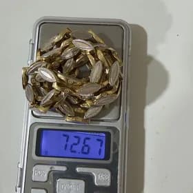 Boyun bold Gyzyl