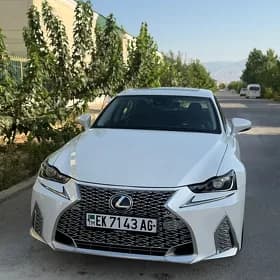 Lexus IS 300 2020