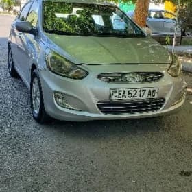 Hyundai Accent 2013