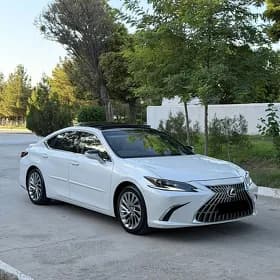 Lexus ES 350 2022