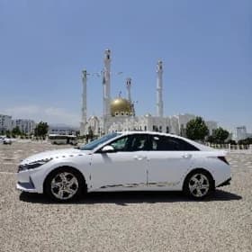 Hyundai Elantra 2021