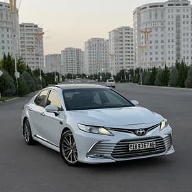 Toyota Camry 2018