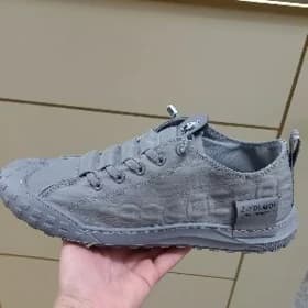 мужские кроссовки