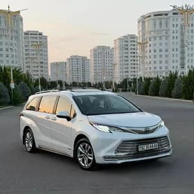 Toyota Sienna 2021