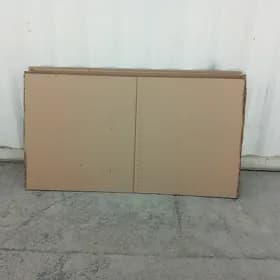 Karton.çorny patalok.