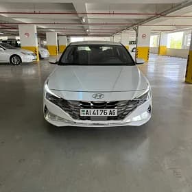 Hyundai Elantra 2021