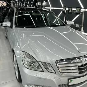 Mercedes-Benz E350 2010