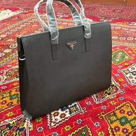 prada sumka