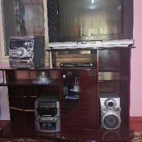 muzikalny sentr ,telewizor ...
