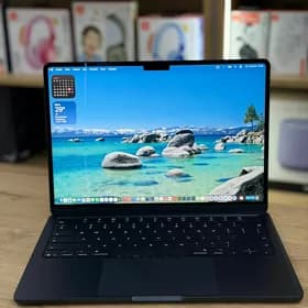 MacBook Air 13 M5 16/512