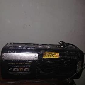 Radio we magnitofon "SONY"