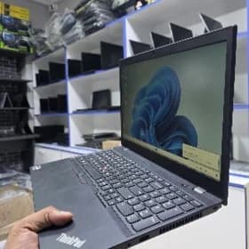 LENOVO RYZEN 7PRO