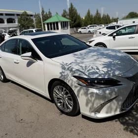 Lexus ES 350 2020