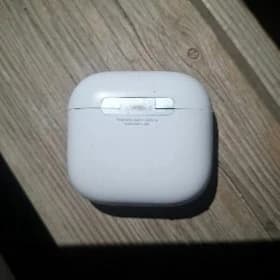 Airpods naushnik