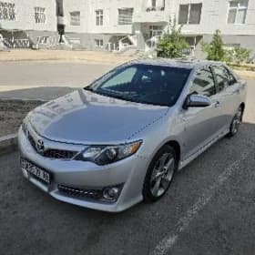 Toyota Camry 2014