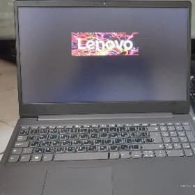 ноутбук Lenovo V15