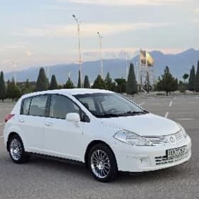 Nissan Versa 2008