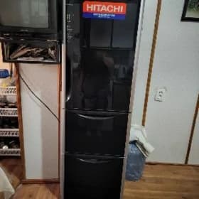 холодильник Hitachi