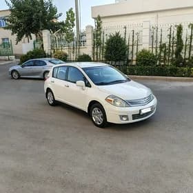 Nissan Versa 2010
