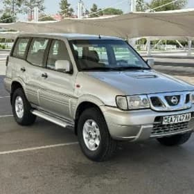 Nissan Terrano 2003