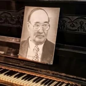 Пианино Курбана Кулиева