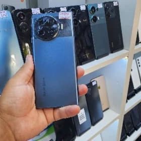 Tecno 20pro+(8/256)kredit