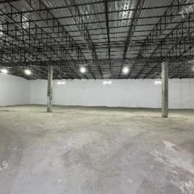 Şäher içi sklad 150m²