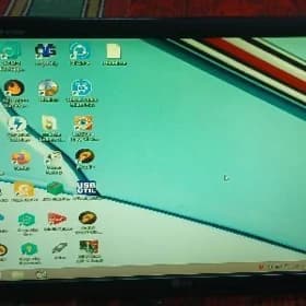 Kompyuter monitor VGA