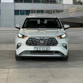 Toyota Highlander 2021