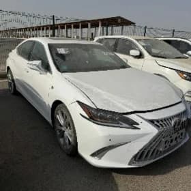 Lexus ES 350 2022