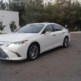 Lexus ES 350 2021