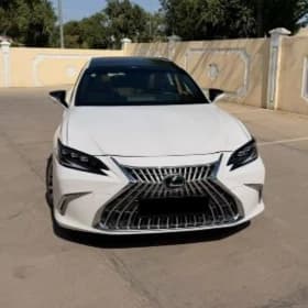 Lexus ES 350 2025