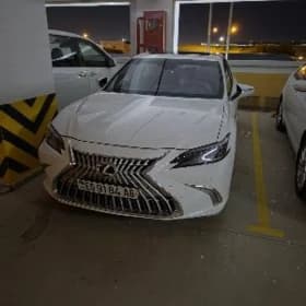 Lexus ES 350 2022