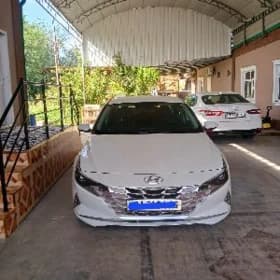Hyundai Elantra 2021
