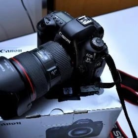 Canon EOS 5D Mark IV