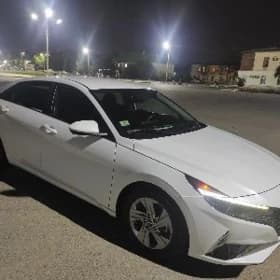 Hyundai Elantra 2021