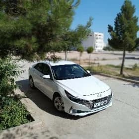 Hyundai Elantra 2021